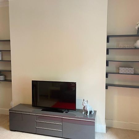 Beautiful 2 Bedroom Apartment- Prime Location, Aberdeen Centre Exterior foto